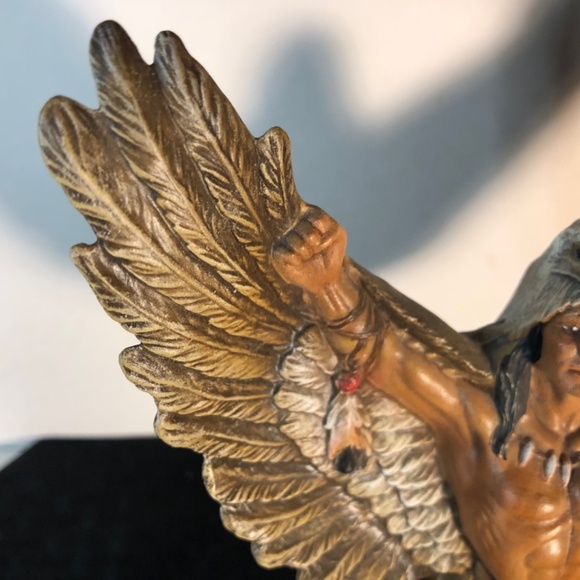 Vintage Native American Eagle Dancer ceramic 8.5” tall x 6.5” across at wings - Picture 8 of 11